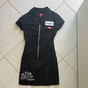 Dickies dress “Secret Stash” Crested Butte Colorado logo